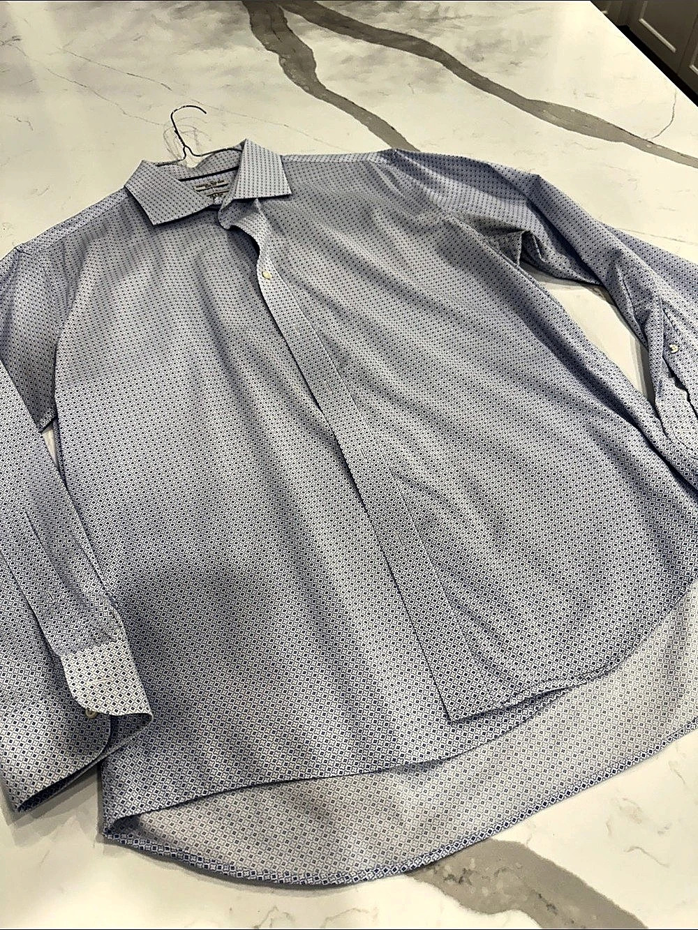 Jos 40A. Bank 1905 Men's Geometric Button Down Blue & White Size 161⁄2-34